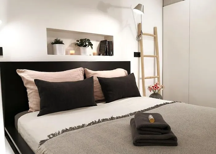 Simona\'S Old Town Home / Free Parking