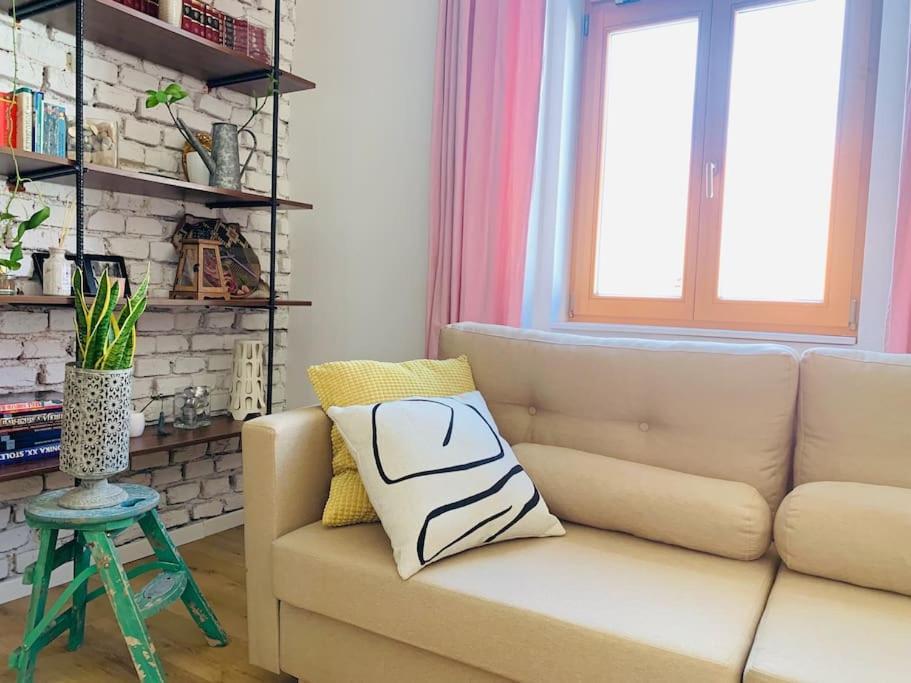 Apartment Simona's Old Town / Free Parking *
